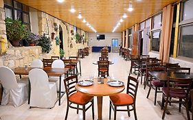 Mount Dana Hotel